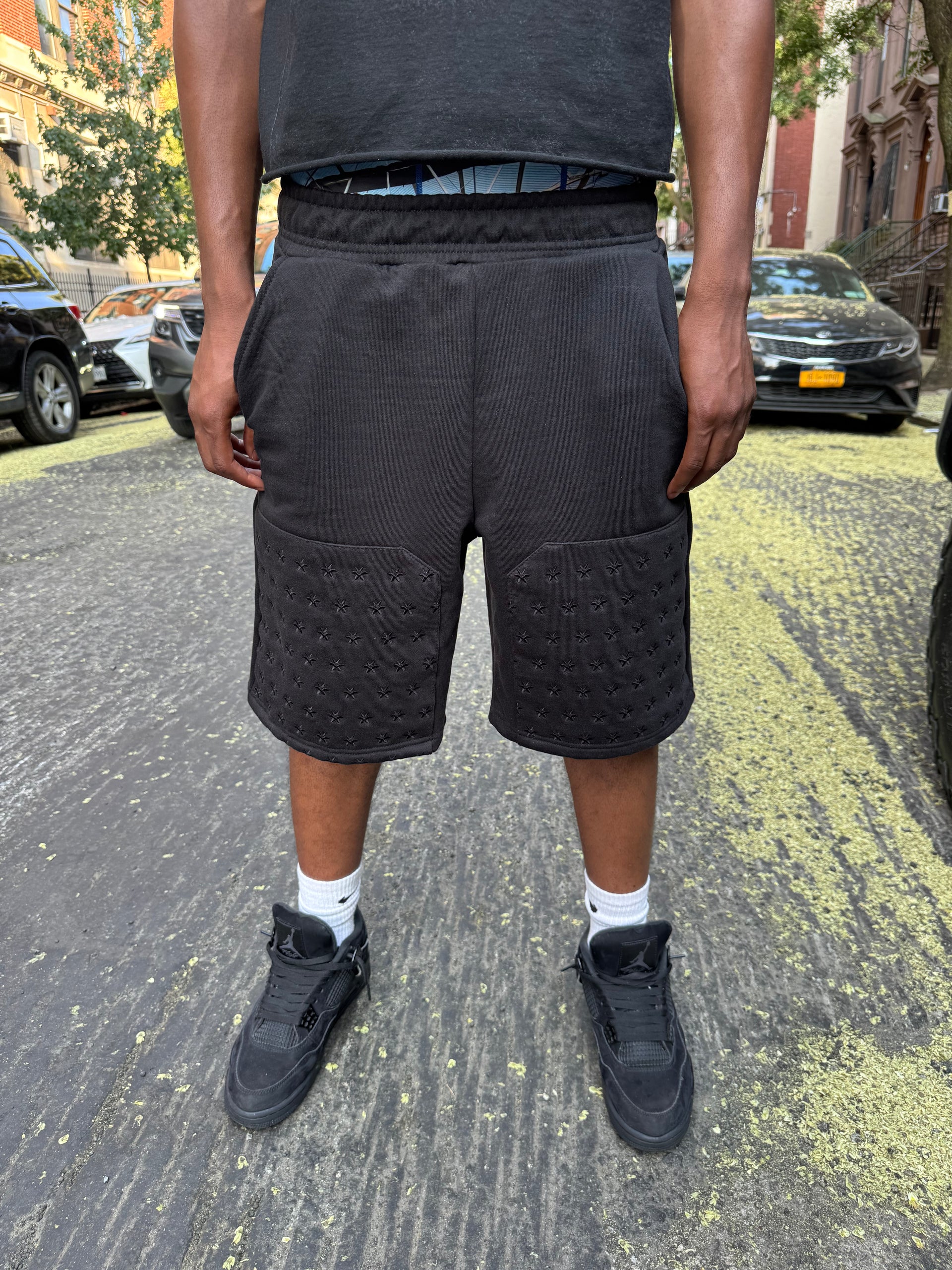 NCHLT EMBROIDERED SWEATSHORTS