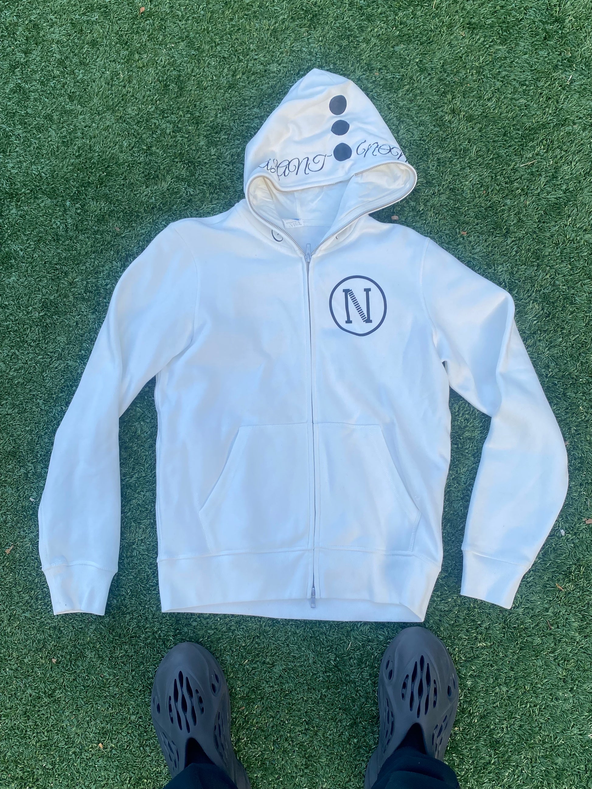 NONCHALANT FULL FACE “DE VOIR” ZIP UP – nonchalantclothing.net